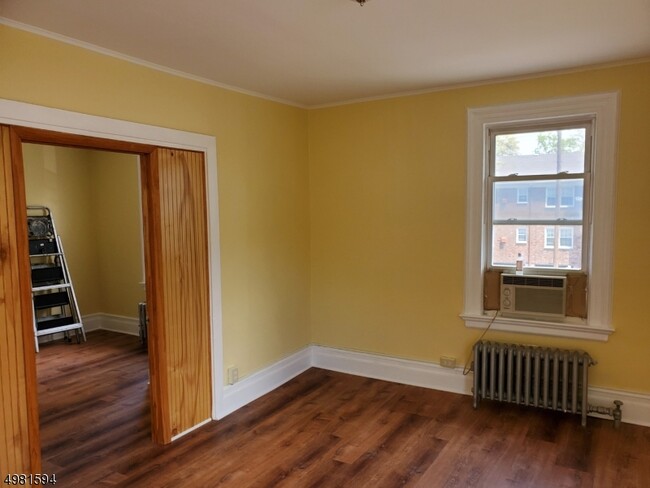 Building Photo - 47 Whittingham Pl