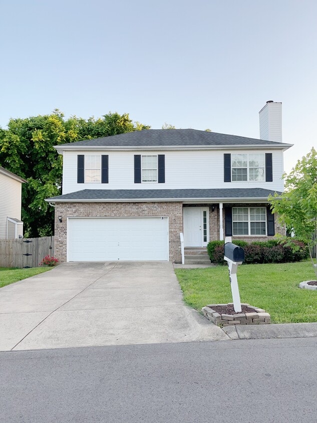 Primary Photo - 129 Baker Springs Ln
