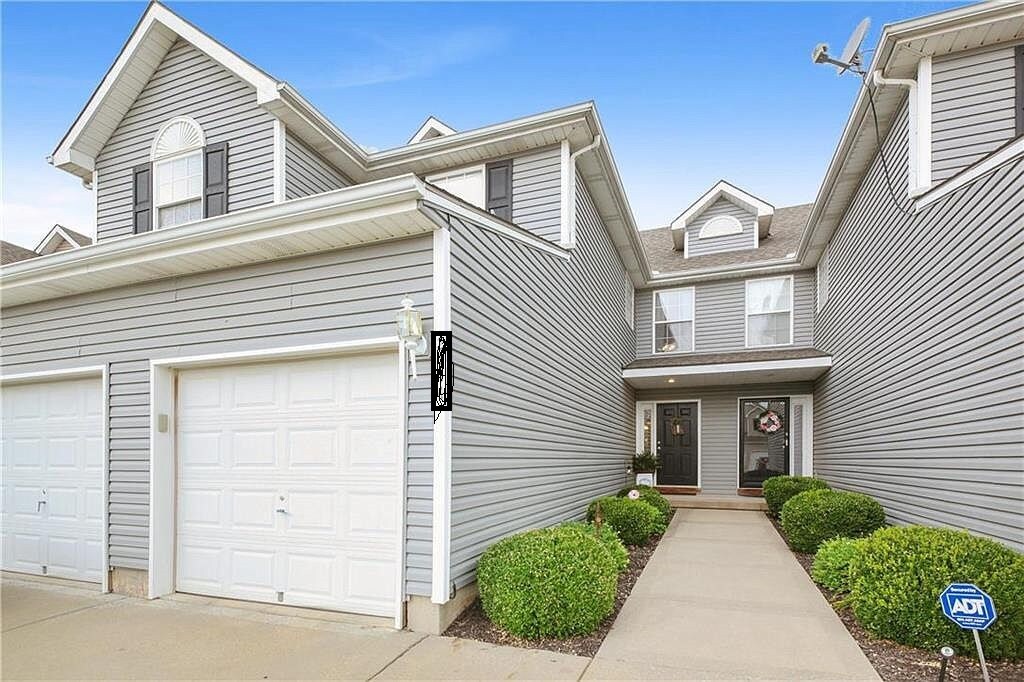 2134 SW Gooseberry Ln, Lee's Summit, MO 64082 House Rental in Lee's