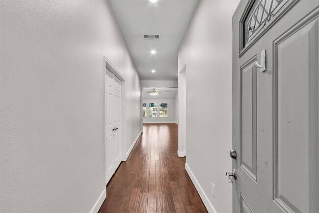 Foto del edificio - 119 S Star Ridge Cir