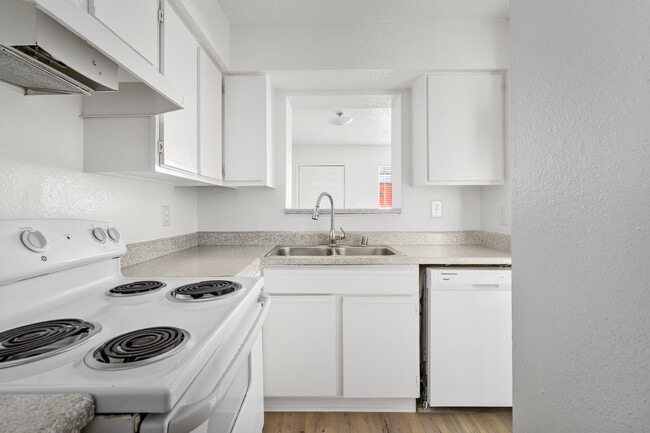 Building Photo - Residences at the Med