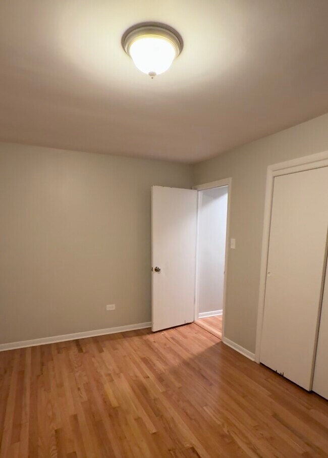 Foto del edificio - 4738 W 101st St