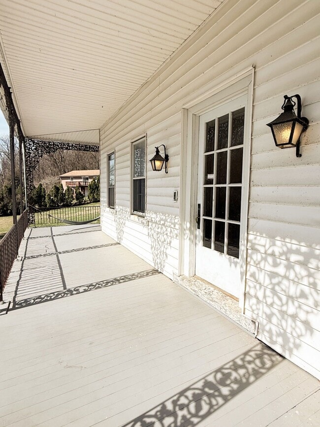 Foto del edificio - 497 Norwood Rd