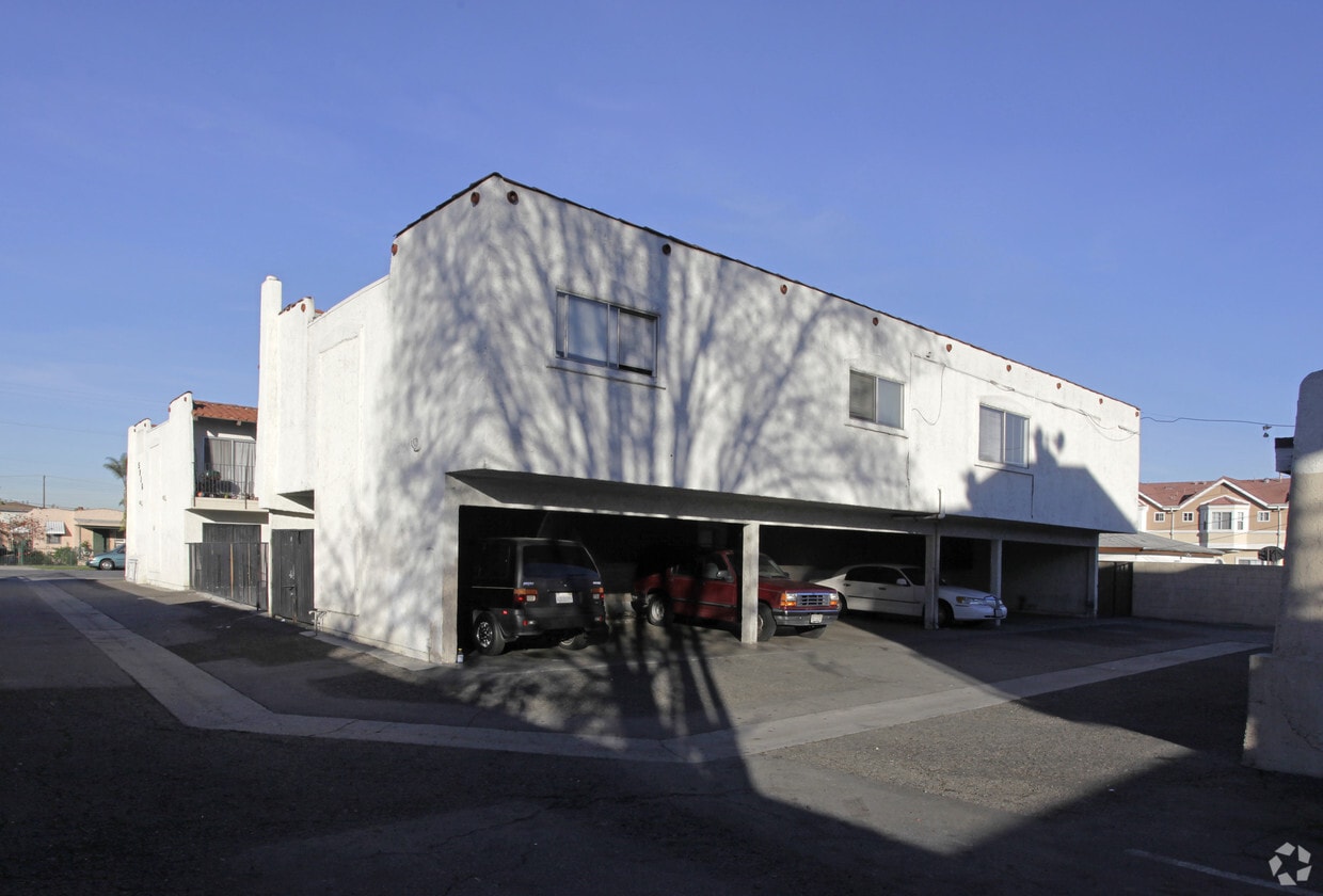 The Burnham Apartments Apartments in Buena Park, CA