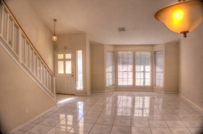 Foto del edificio - 15334 Oak Terrace Dr