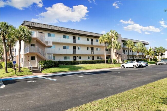 Foto del edificio - 1008 Manatee Rd