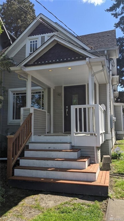 Primary Photo - 2215 N 59th St