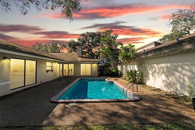 Building Photo - 4101 N 49th Ave