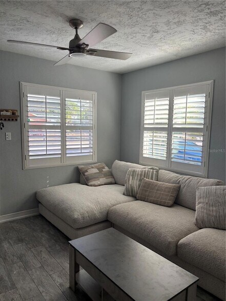 Foto del edificio - 304 53rd St W