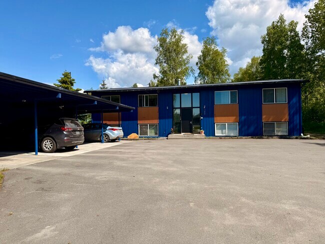Building Photo - 7447 Jewel Lake Rd