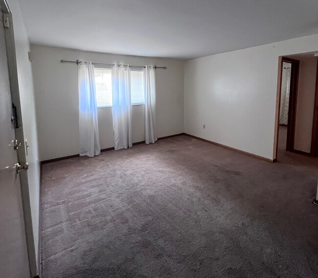Foto del edificio - 1271 Hunter Ave