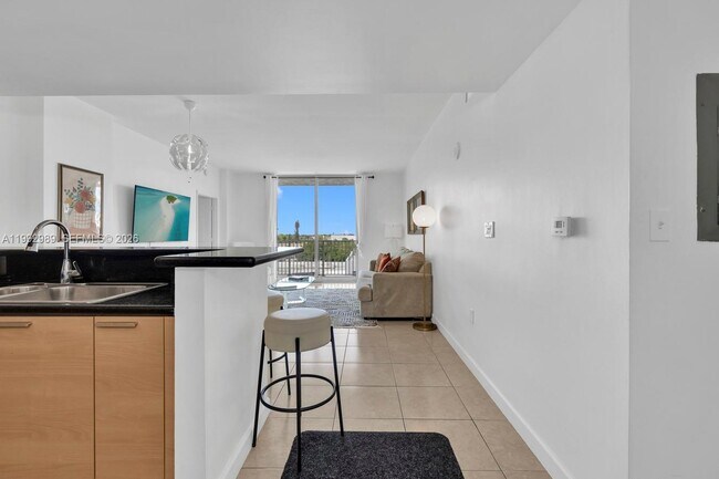 Foto del edificio - 140 S Dixie Hwy