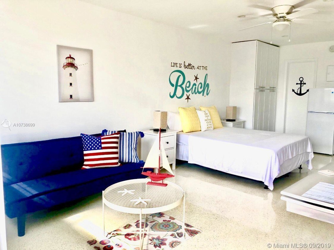 Primary Photo - 4228 N Ocean Dr