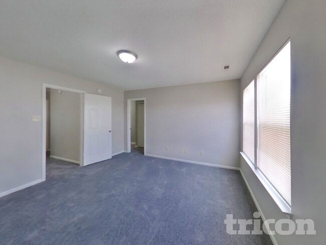 Building Photo - 14674 Fawn Hollow Ln