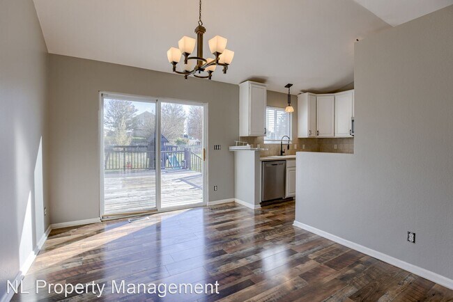 Foto del edificio - 3 br, 2 bath House - 15405 Fillmore Circle