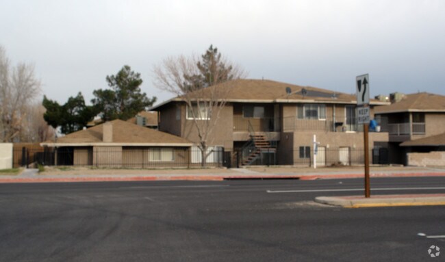 Foto del edificio - Logan Glen