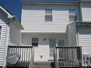 Building Photo - 1615 Stroll Cir
