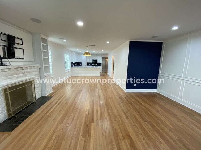 Photo - 1223 E Waco Ave House