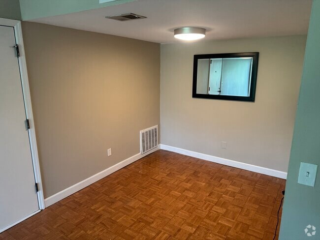 Building Photo - 1051 Mersey Bend Dr