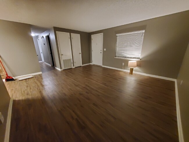 Foto del edificio - 11587 Gwynford Ln