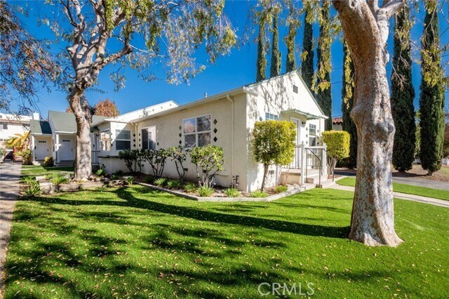 Foto del edificio - 807 E Chevy Chase Dr
