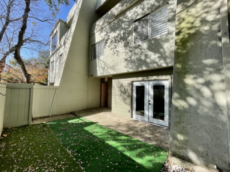 Foto principal - 3103 Eisenhauer Rd