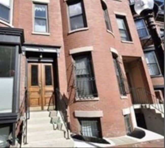 Building Photo - 219 W Newton St