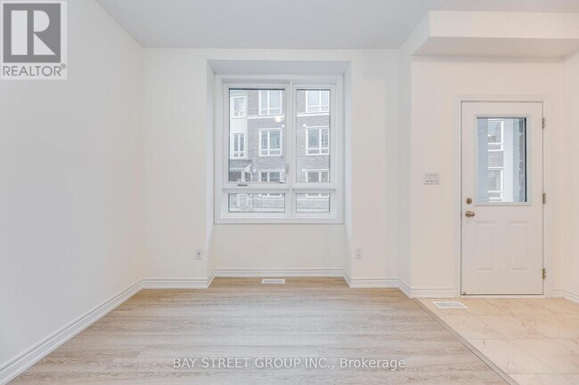 Building Photo - 11 Massachusetts Ln