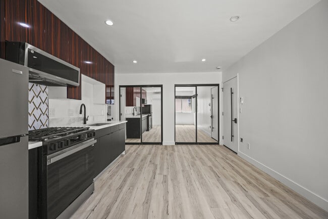 Building Photo - 111 N Normandie Ave