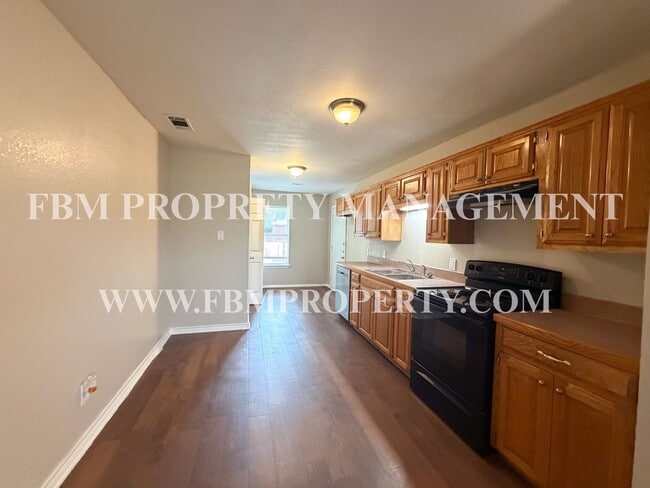 Building Photo - 8726 S Fm 148