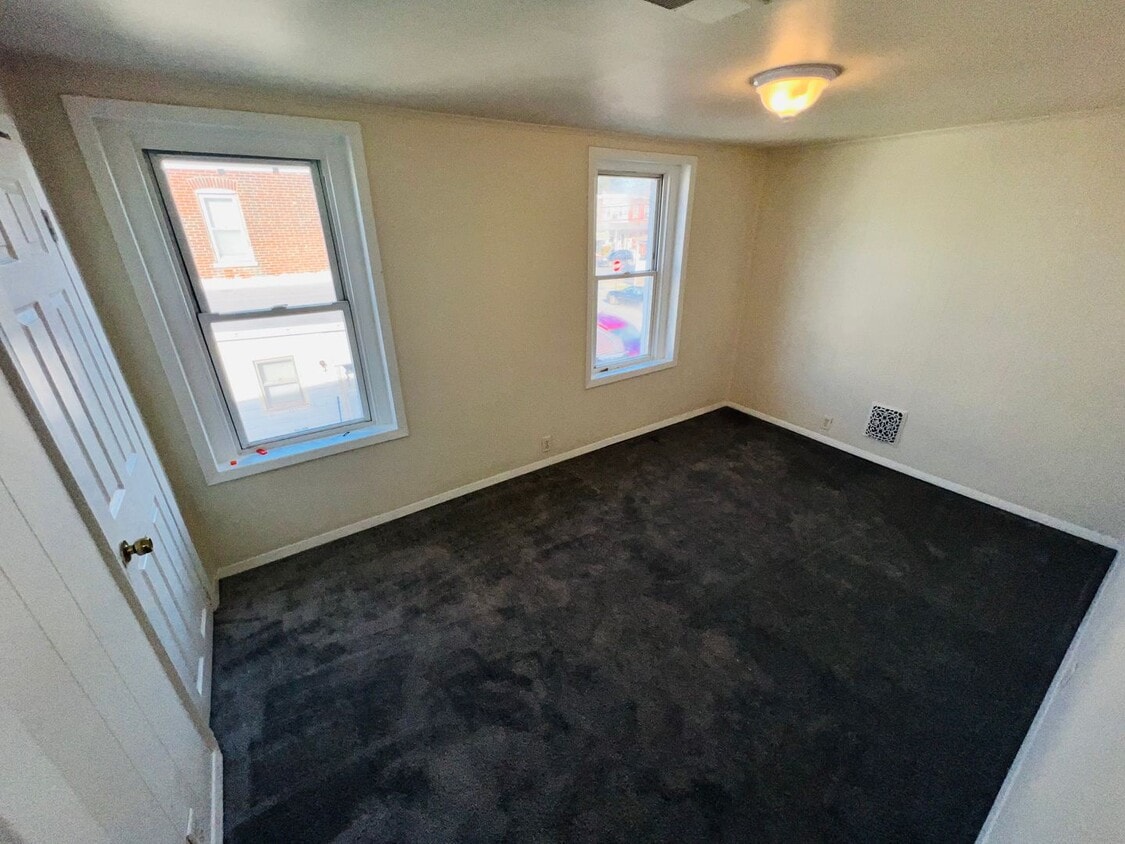 Primary Photo - 508 Wilson St