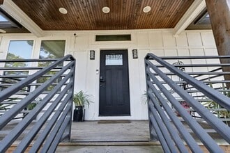 Building Photo - 3442 Noah St