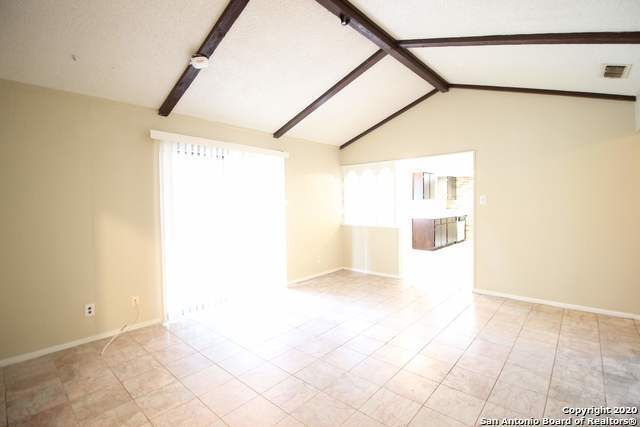 Building Photo - 7622 Pipers Creek St