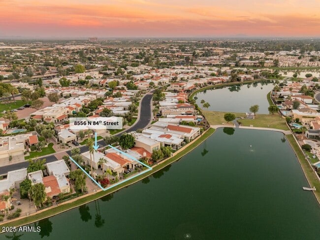 Foto del edificio - 8556 N 84th St