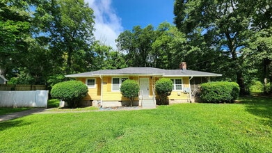 Building Photo - 6565 Camp St