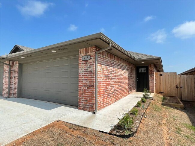 Foto del edificio - 913 Coles Creek