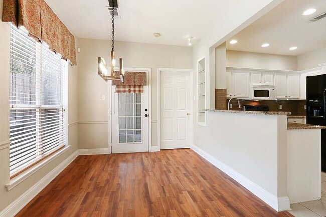 Foto del edificio - 5153 Etta St