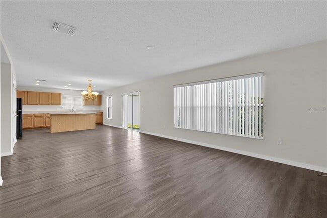 Building Photo - 928 Elderberry Dr