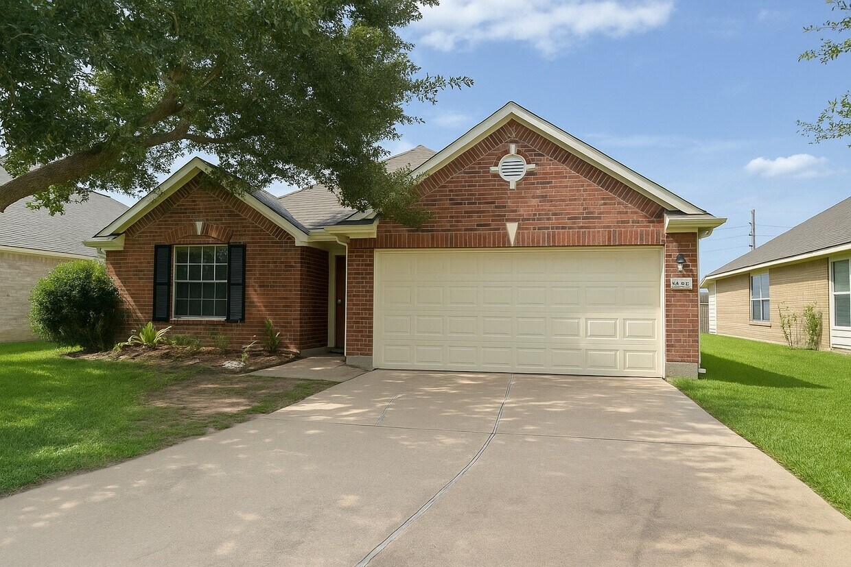 Primary Photo - 5907 Yaupon Ridge Dr