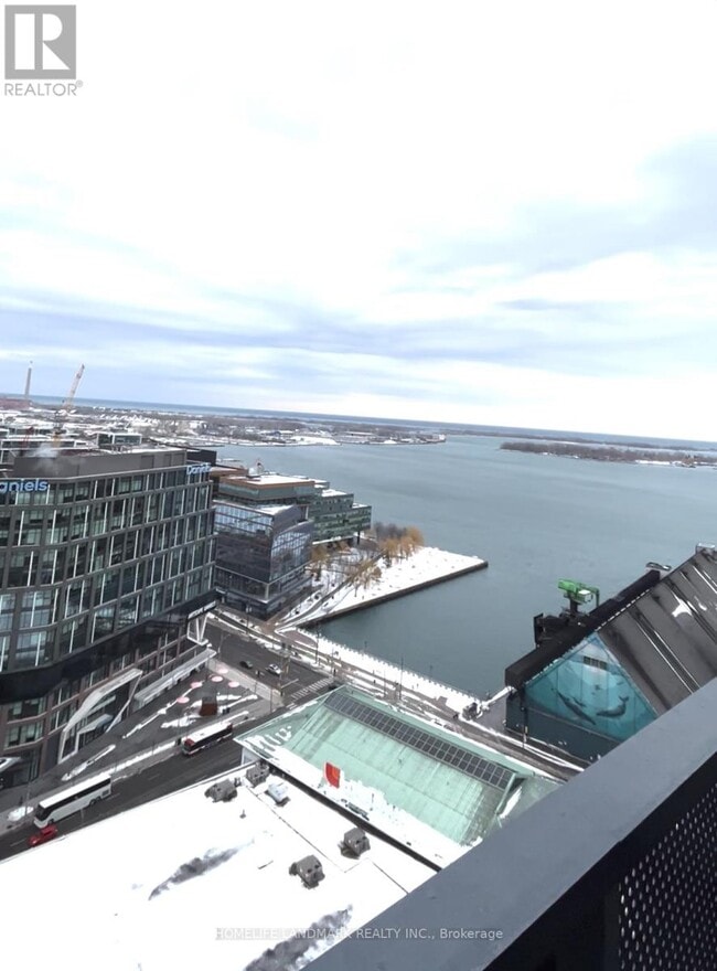 Building Photo - 138 Downes St