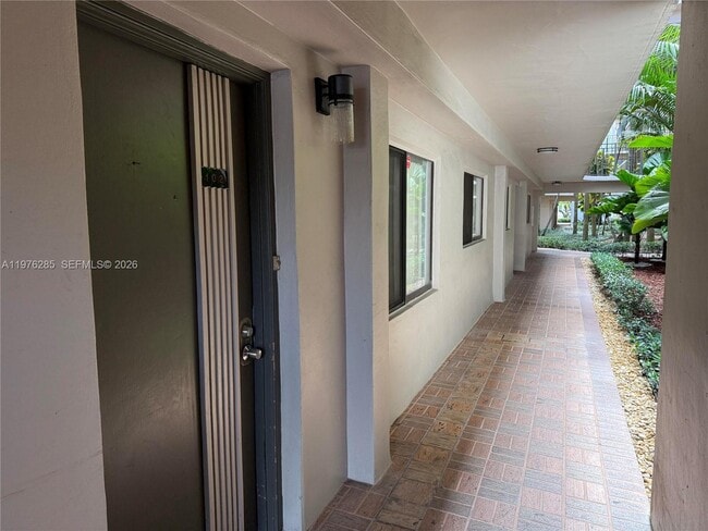 Building Photo - 8650 SW 133rd Avenue Rd