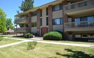 Building Photo - 600 Manhattan Dr