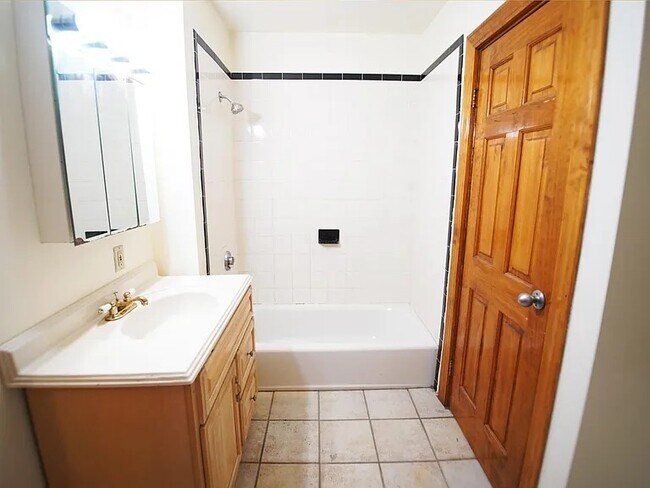 Foto del edificio - 369 Centre St