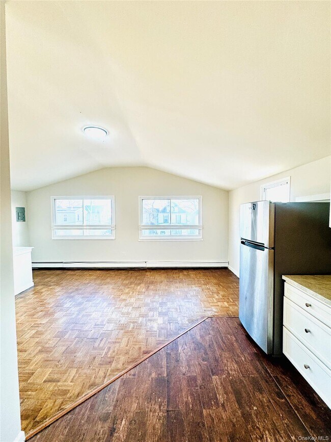 Foto del edificio - 164-41 108th Dr