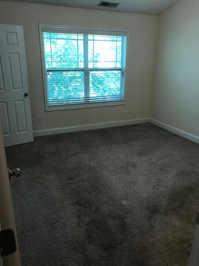 Foto del edificio - Luxury 2 Bedroom Townhouse at Whitehall Vi...