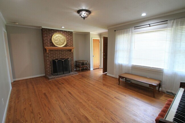 Foto del edificio - Exclusively offered by MUSE REALTY, LLC