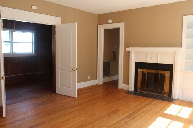 Foto del edificio - 709 N Harding St