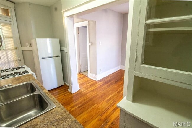 Foto del edificio - 2852 Shenandoah Ave