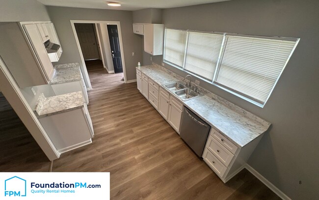 Foto del edificio - 1041 Richland Dr