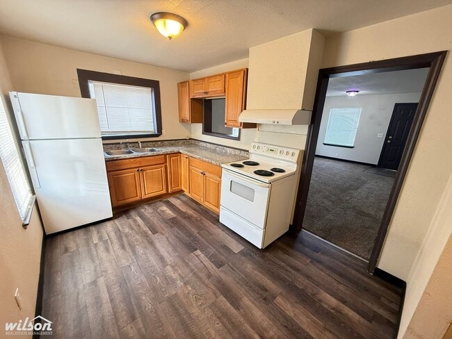 Building Photo - Quiet 2-Bedroom Home Along Hwy 12 – Large Yard